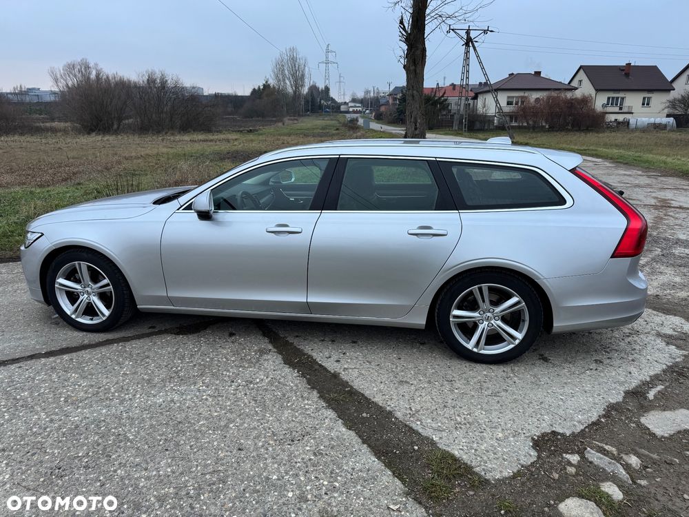 Volvo V90 D4 Momentum - 14