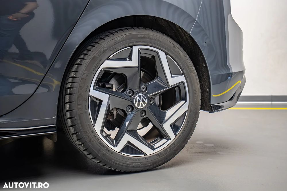Volkswagen Golf - 32