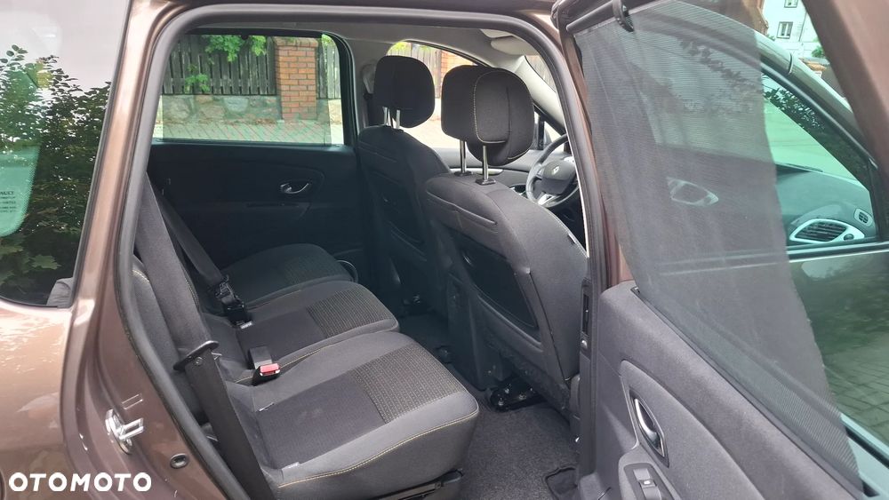 Renault Scenic 1.6 16V 110 Expression - 8