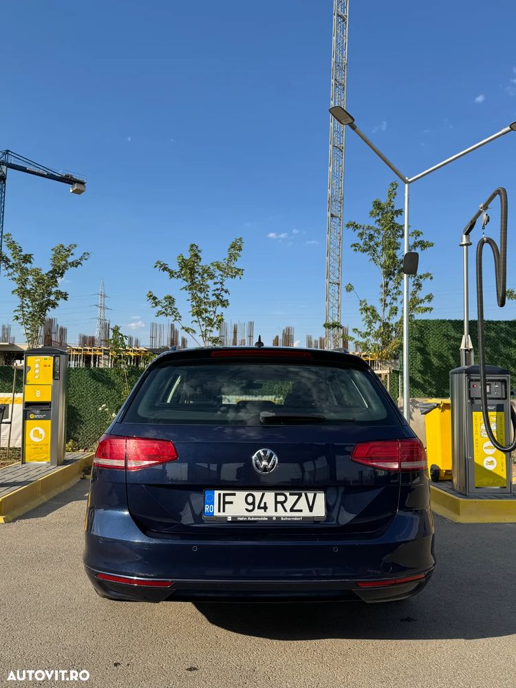 Volkswagen Passat 2.0 TDI SCR DSG Trendline - 5
