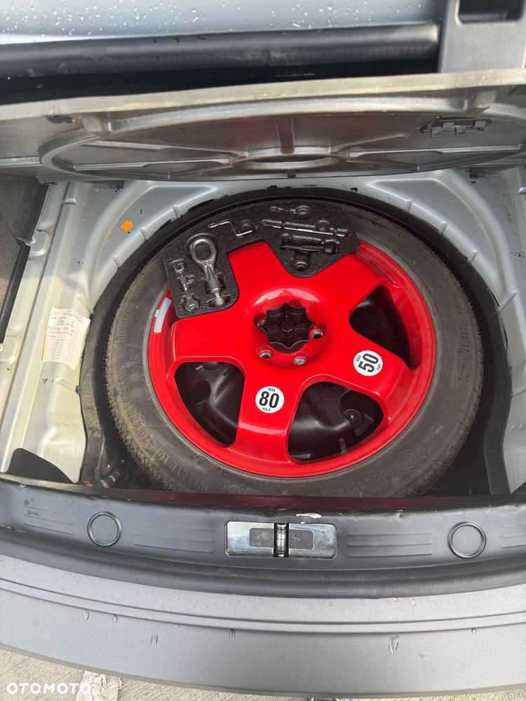 Bentley Continental GT - 17