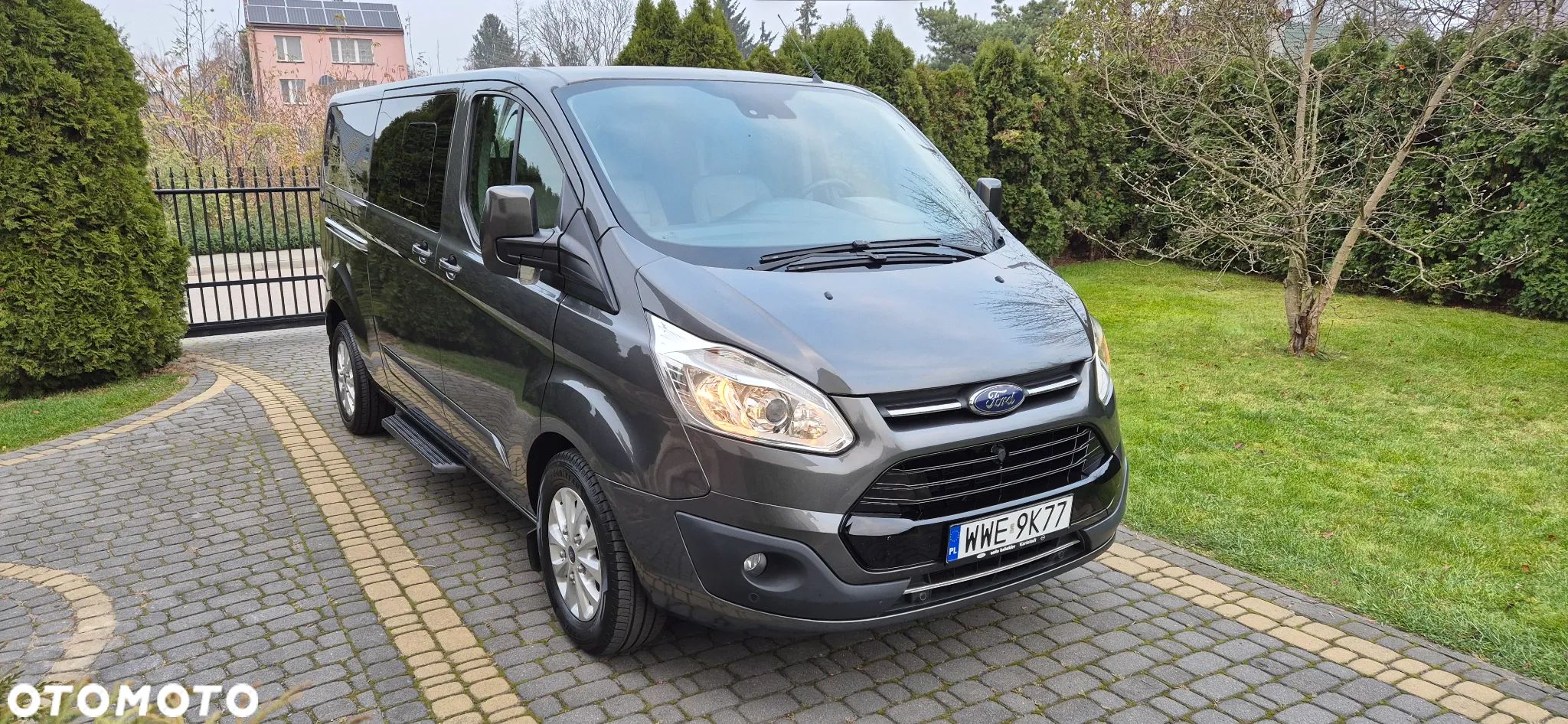 Ford Tourneo Custom 2.0 EcoBlue L2 Shuttle Bus Titanium - 1