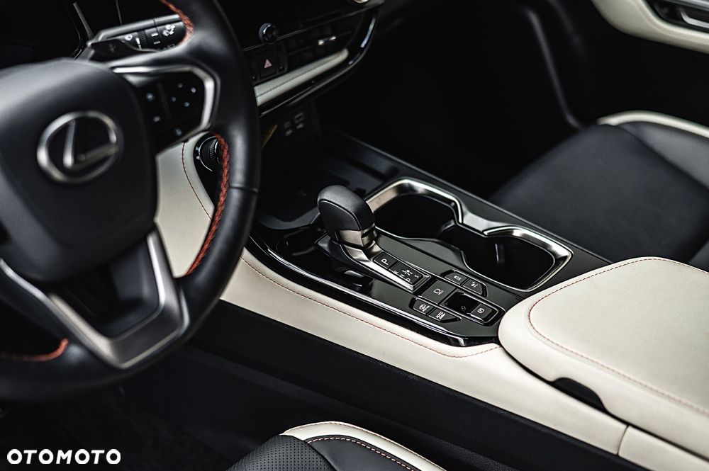 Lexus NX 450h+ Prestige AWD - 6