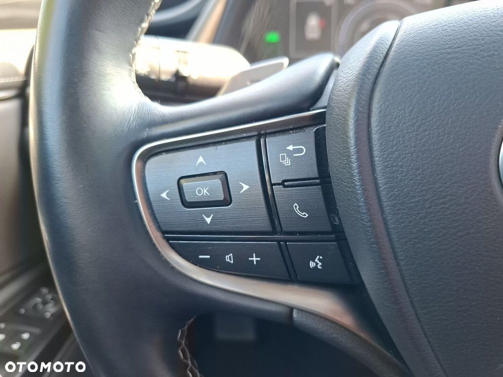 Lexus ES - 32