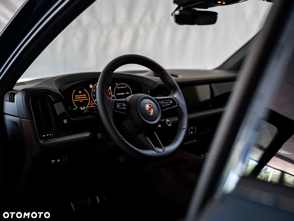Porsche Cayenne - 13