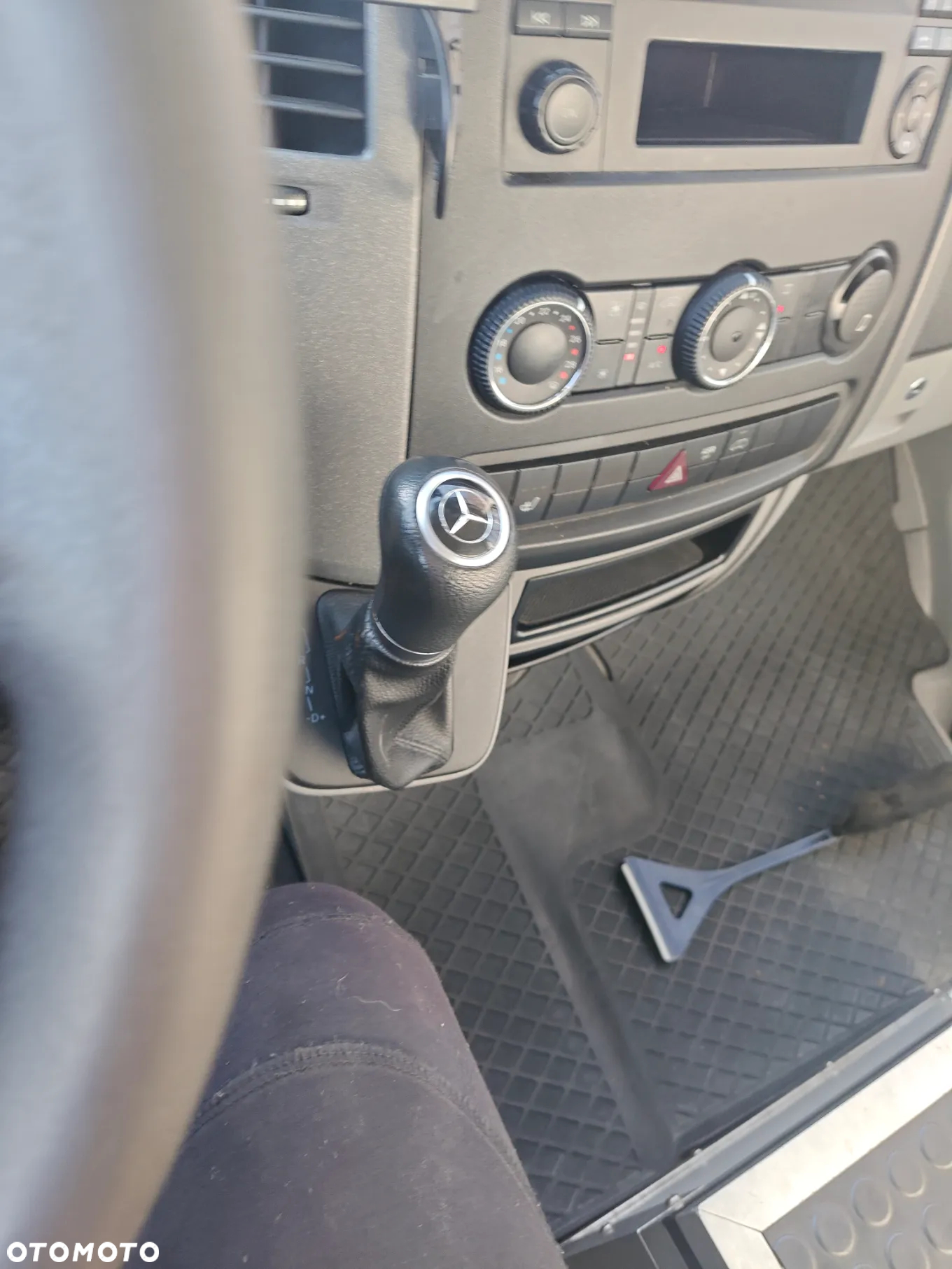 Mercedes-Benz SPRINTER - 23