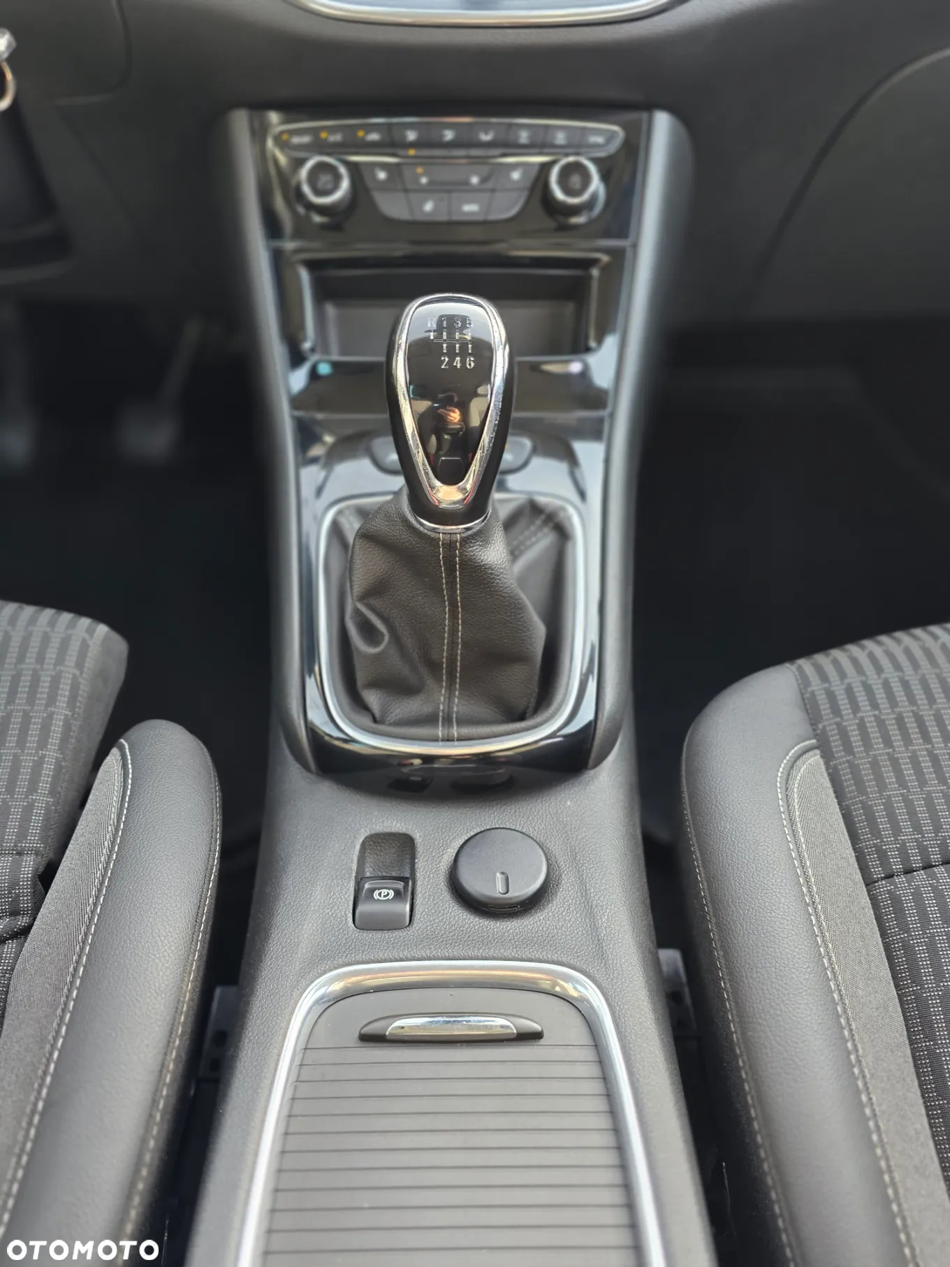 Opel Astra V 1.5 CDTI Elegance S&S - 25