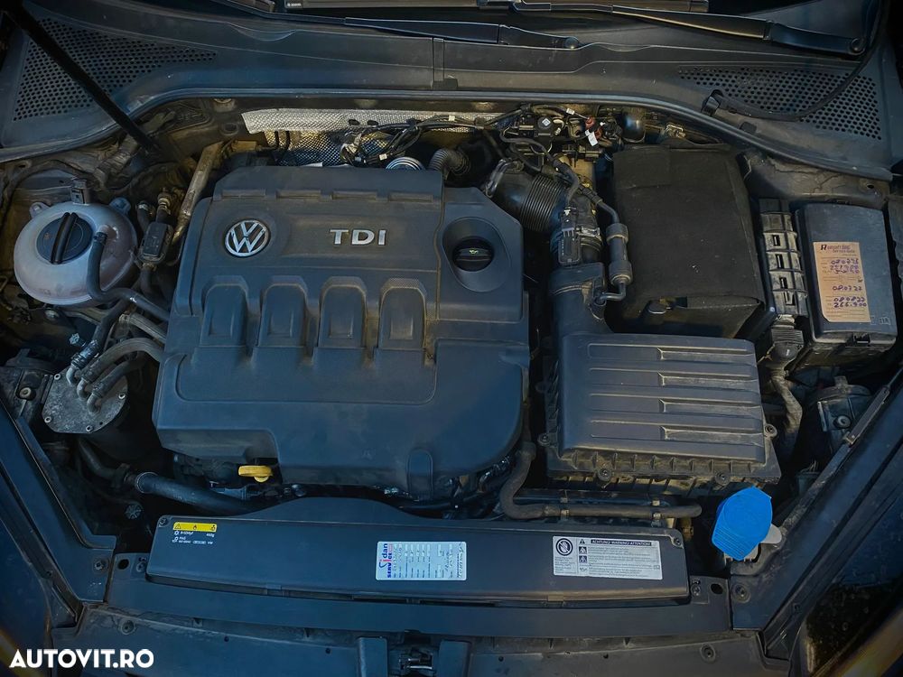 Volkswagen Golf 1.6 TDI DPF BMT DSG Comfortline - 11