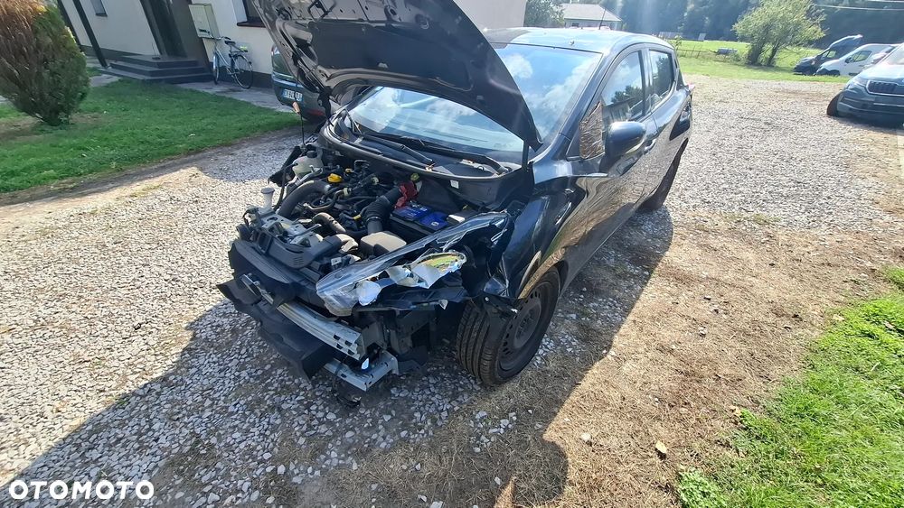 Nissan Micra - 14