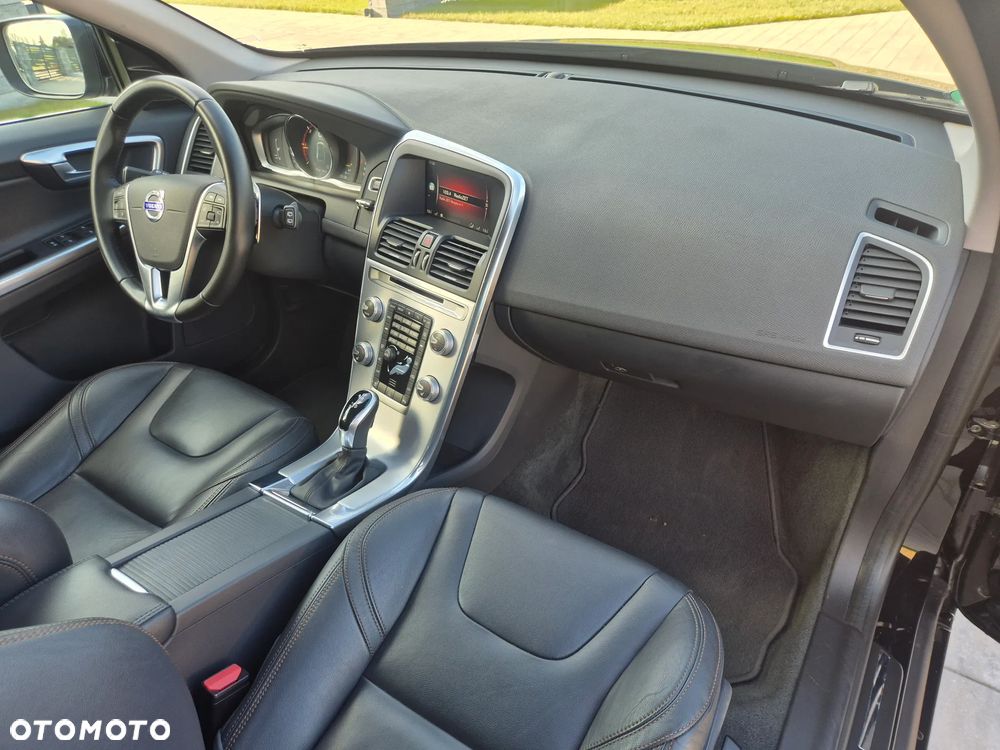 Volvo XC 60 D4 Geartronic Summum - 14