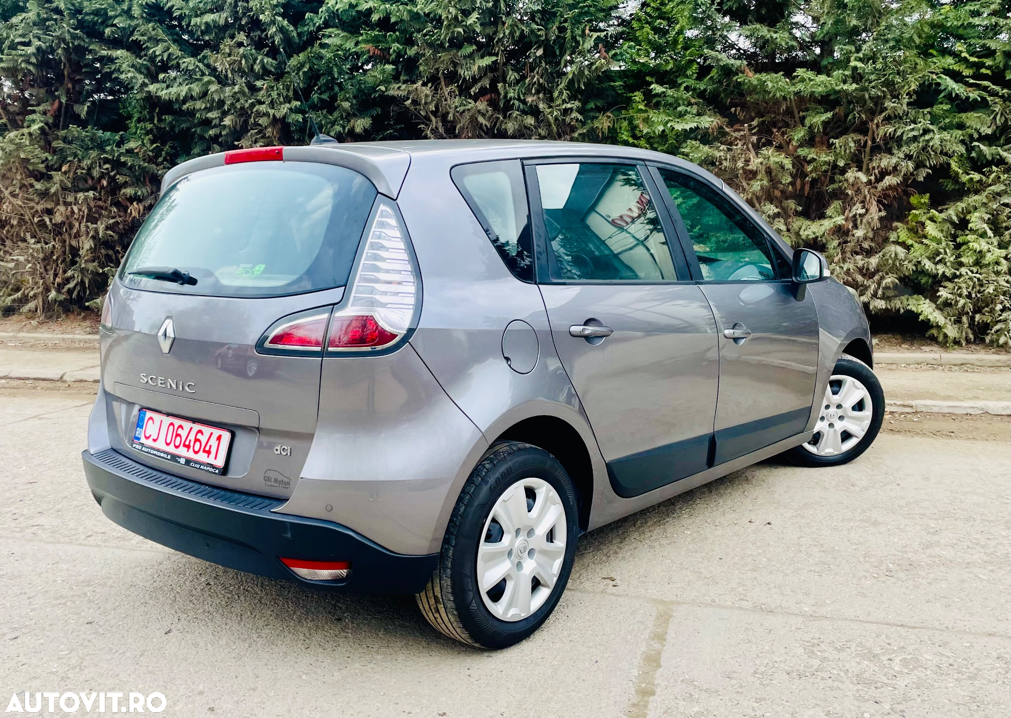 Renault Scenic ENERGY dCi 110 S&S Bose Edition - 6