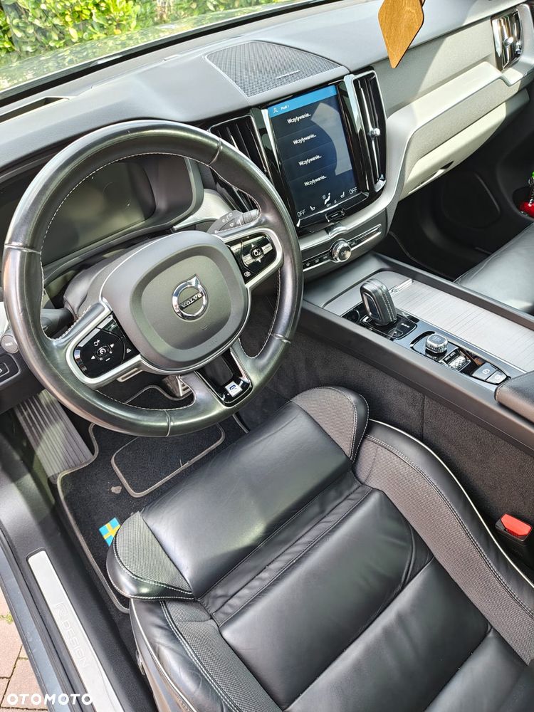 Volvo XC 60 B4 D AWD R-Design - 6