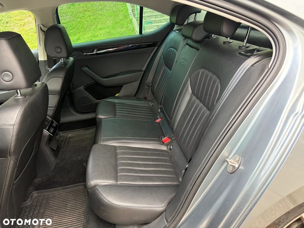 Skoda Superb 2.0 TSI L&K DSG - 13
