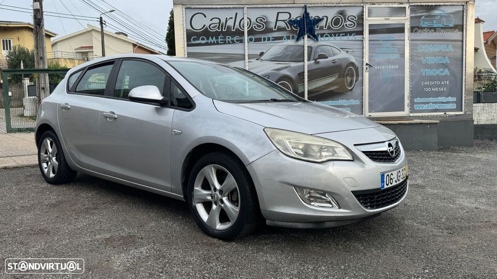 Opel Astra 1.3 CDTi Cosmo - 4