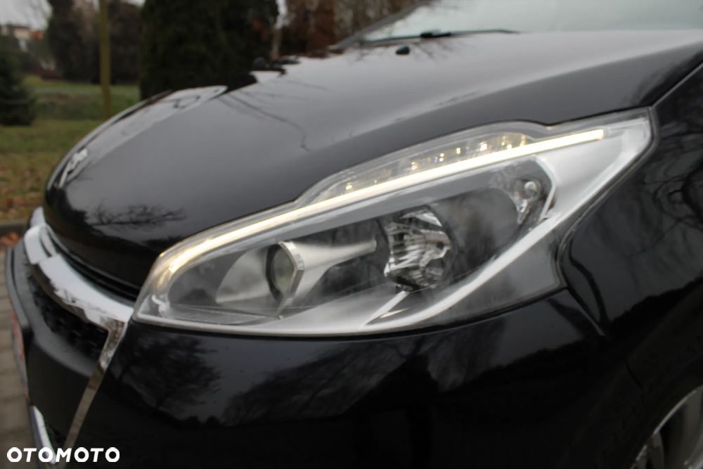 Peugeot 208 Blue-HDi 100 Stop&Start Style - 5