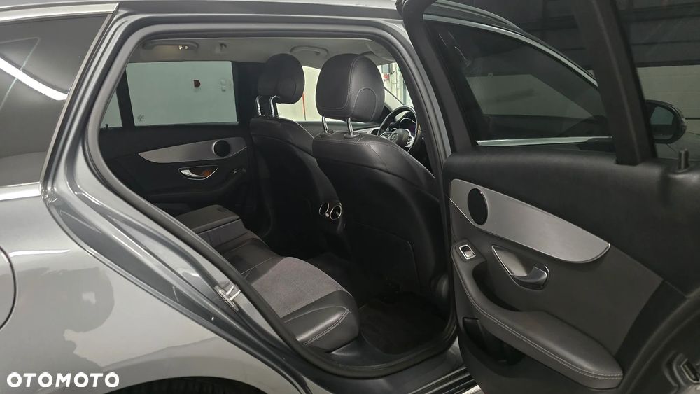 Mercedes-Benz Klasa C 220 d 9G-TRONIC Exclusive - 5