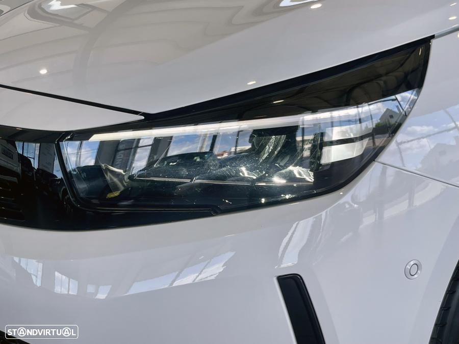 Opel Corsa 1.2 T GS - 10