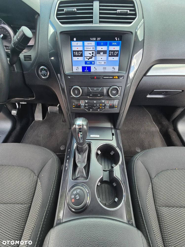 Ford Explorer - 22