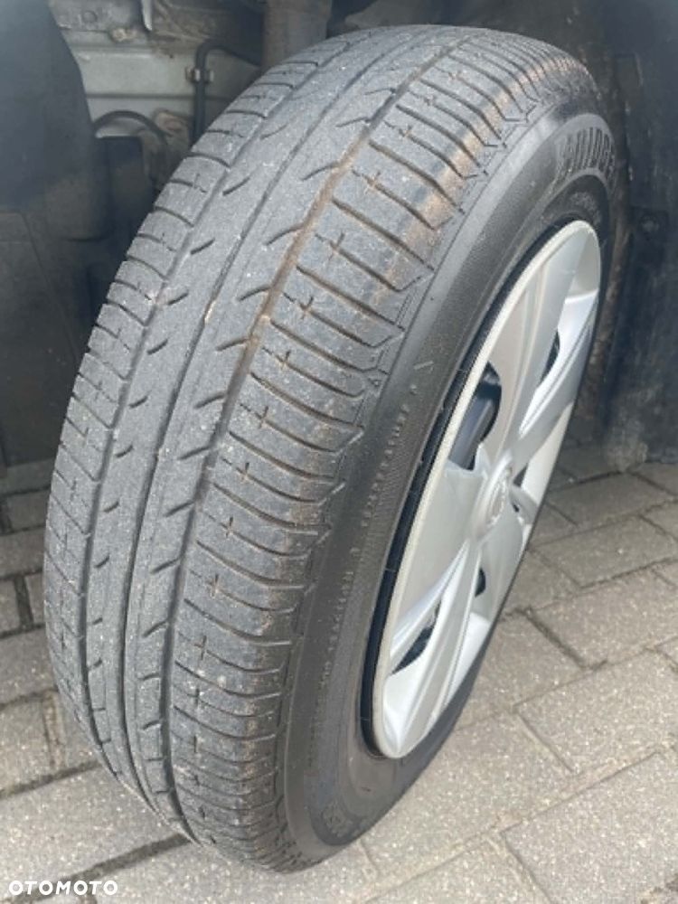 Nissan Micra 1.2 30 Jahre Edition - 28