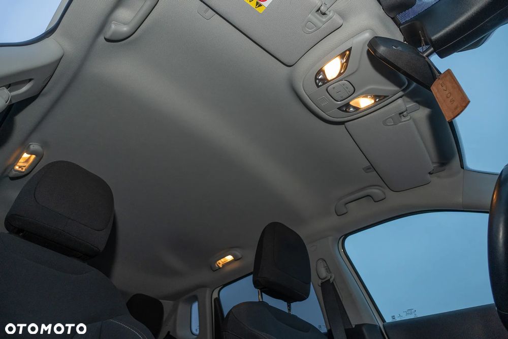 Jeep Compass - 14
