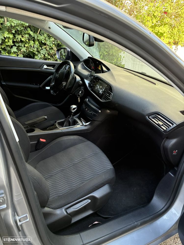 Peugeot 308 SW 1.6 e-HDi Active - 10