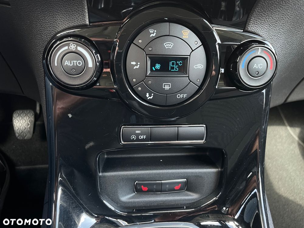 Ford Fiesta 1.0 EcoBoost Titanium - 22