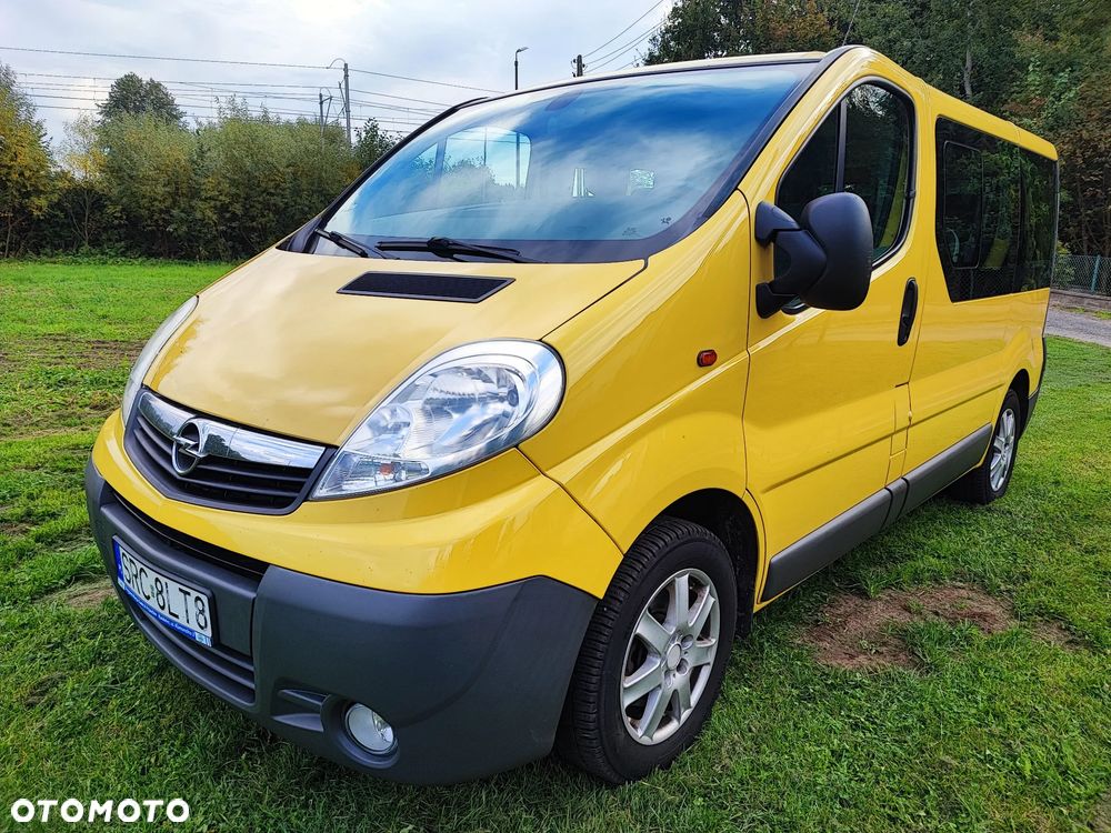 Opel Vivaro - 1
