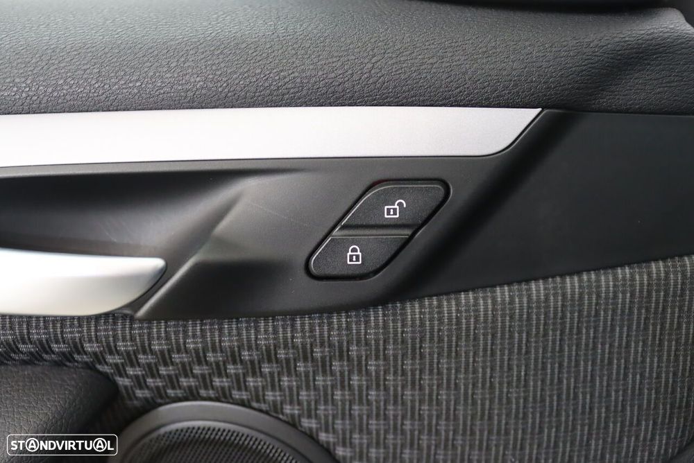 BMW X1 16 d sDrive Advantage Auto - 19