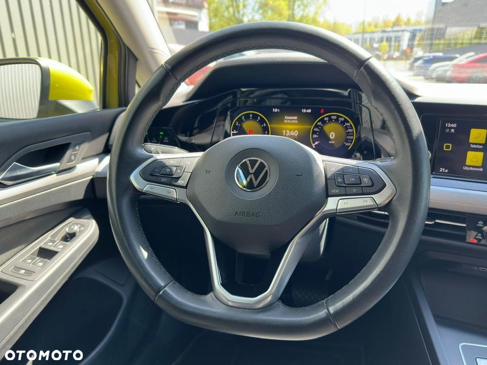 Volkswagen Golf 1.5 eTSI Life DSG - 12