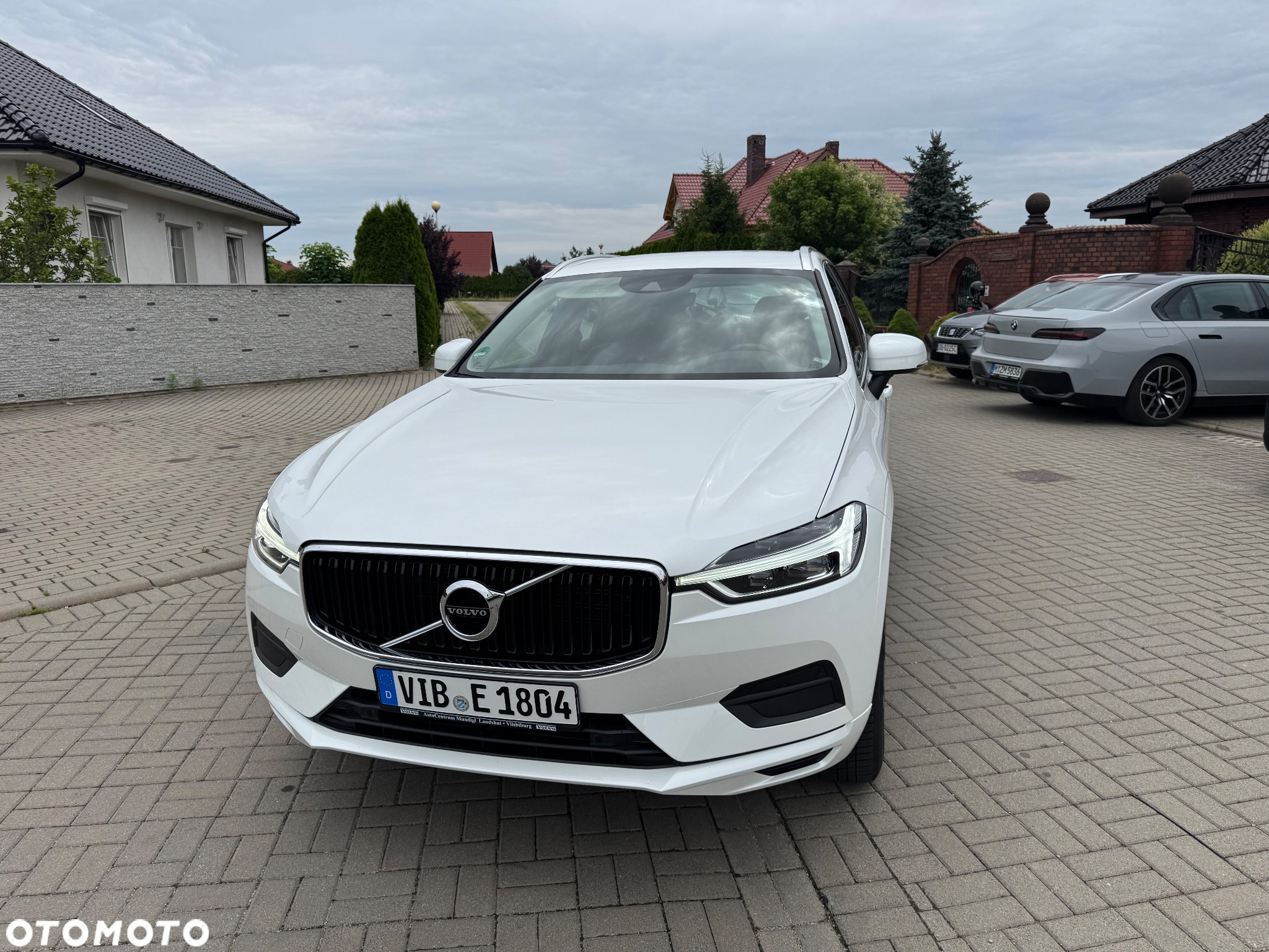 Volvo XC 60 B4 D Geartronic Momentum Pro - 3