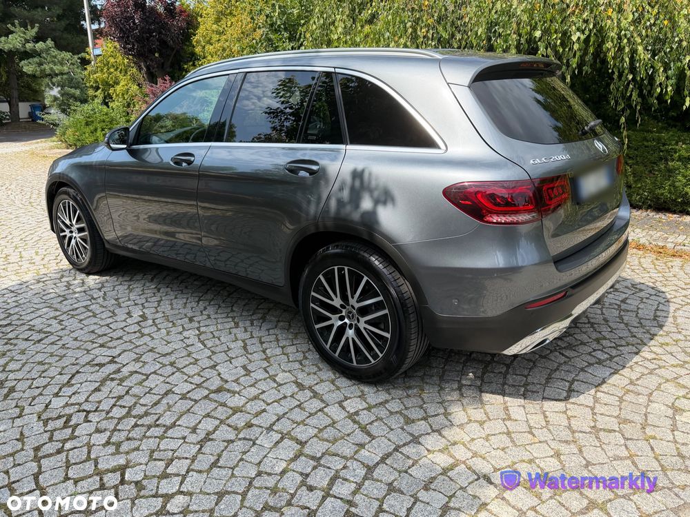 Mercedes-Benz GLC 200 d 4Matic 9G-TRONIC Exclusive - 4