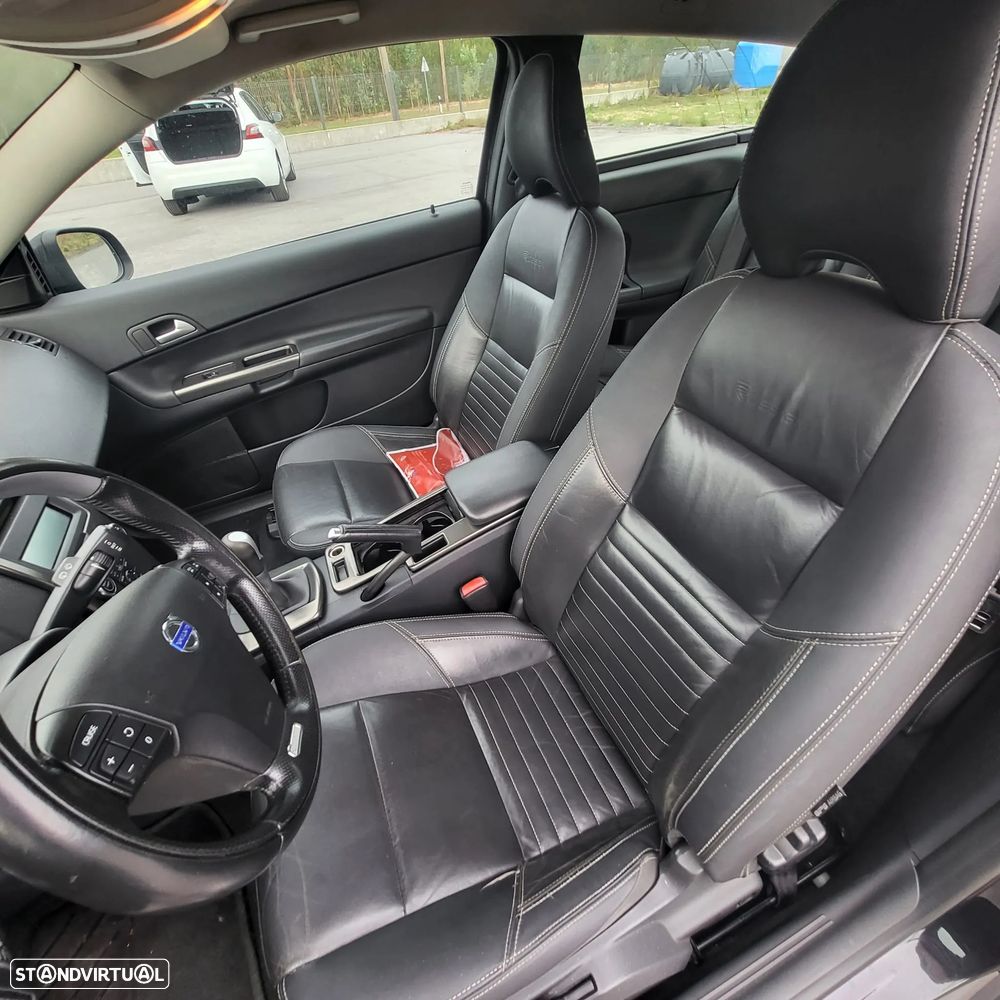 Volvo C30 D2 RDesign Edition - 18