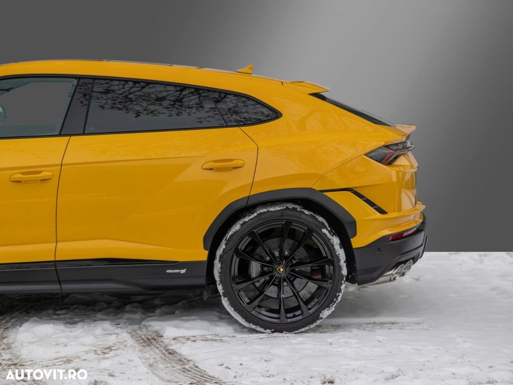 Lamborghini URUS - 15