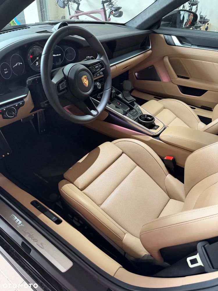 Porsche 911 Turbo S - 4