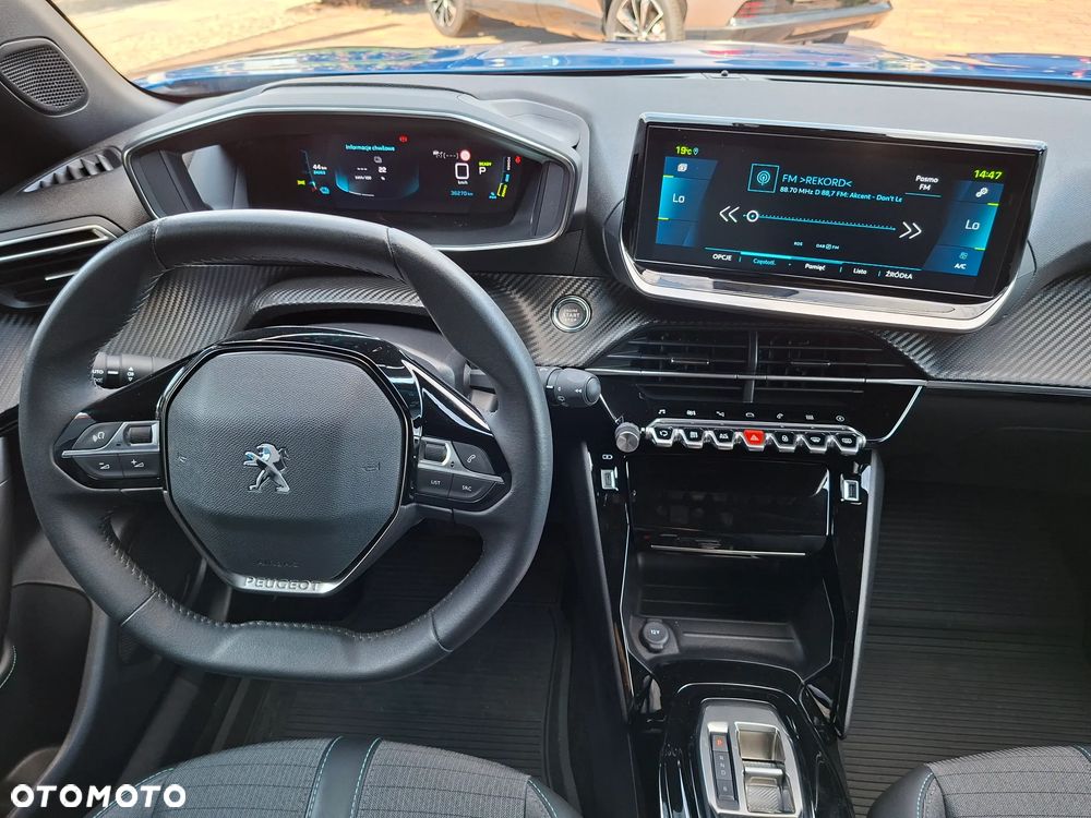 Peugeot 2008 50kWh Allure - 20