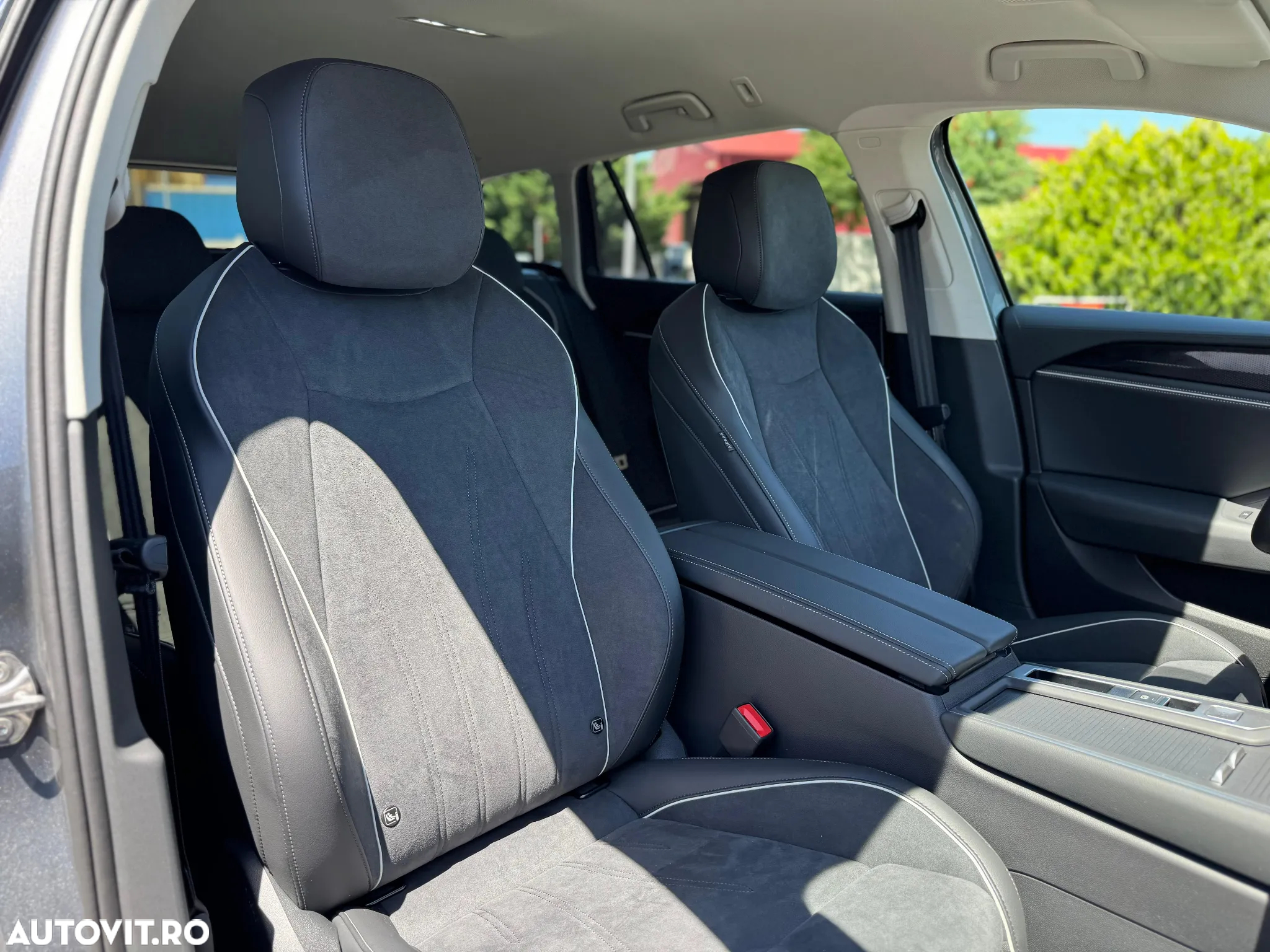Volkswagen Passat 1.5 TSI DSG PHEV Business - 14
