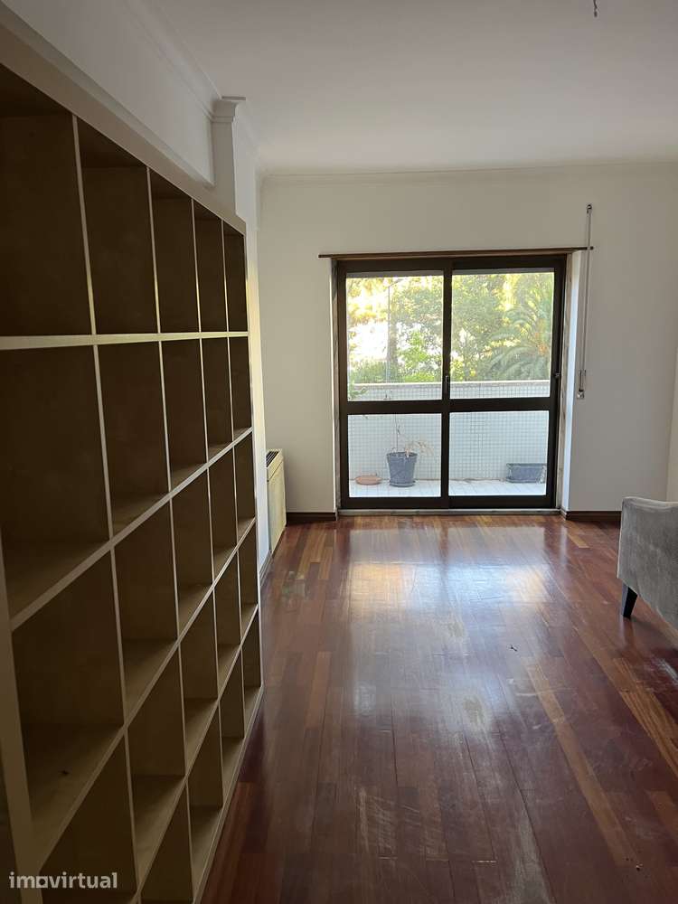 Apartamento, 157 m², São Domingos de Benfica - Grande imagem: 3/13