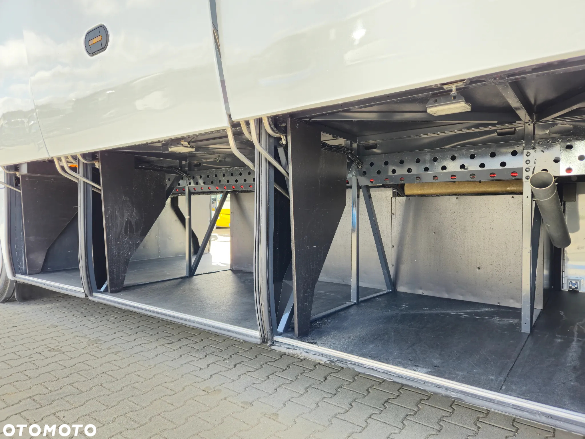 Iveco MAGELYS HD / SPROWADZONY / SPROWADZONY Z FRANCJI/ MANUAL/ PANORAMA DACH / EURO 6 - 18