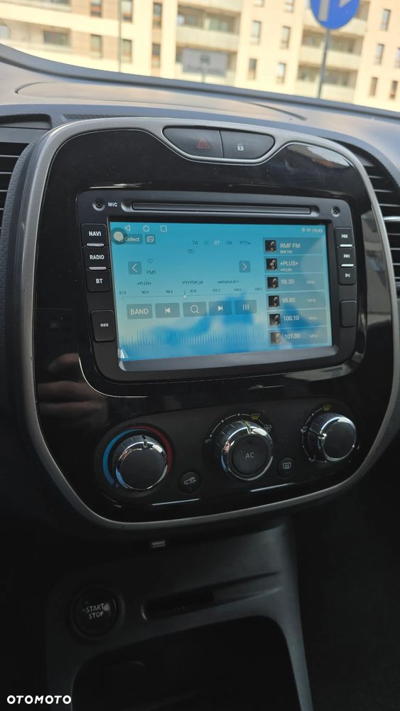 Renault Captur 0.9 Energy TCe Life EU6 - 17