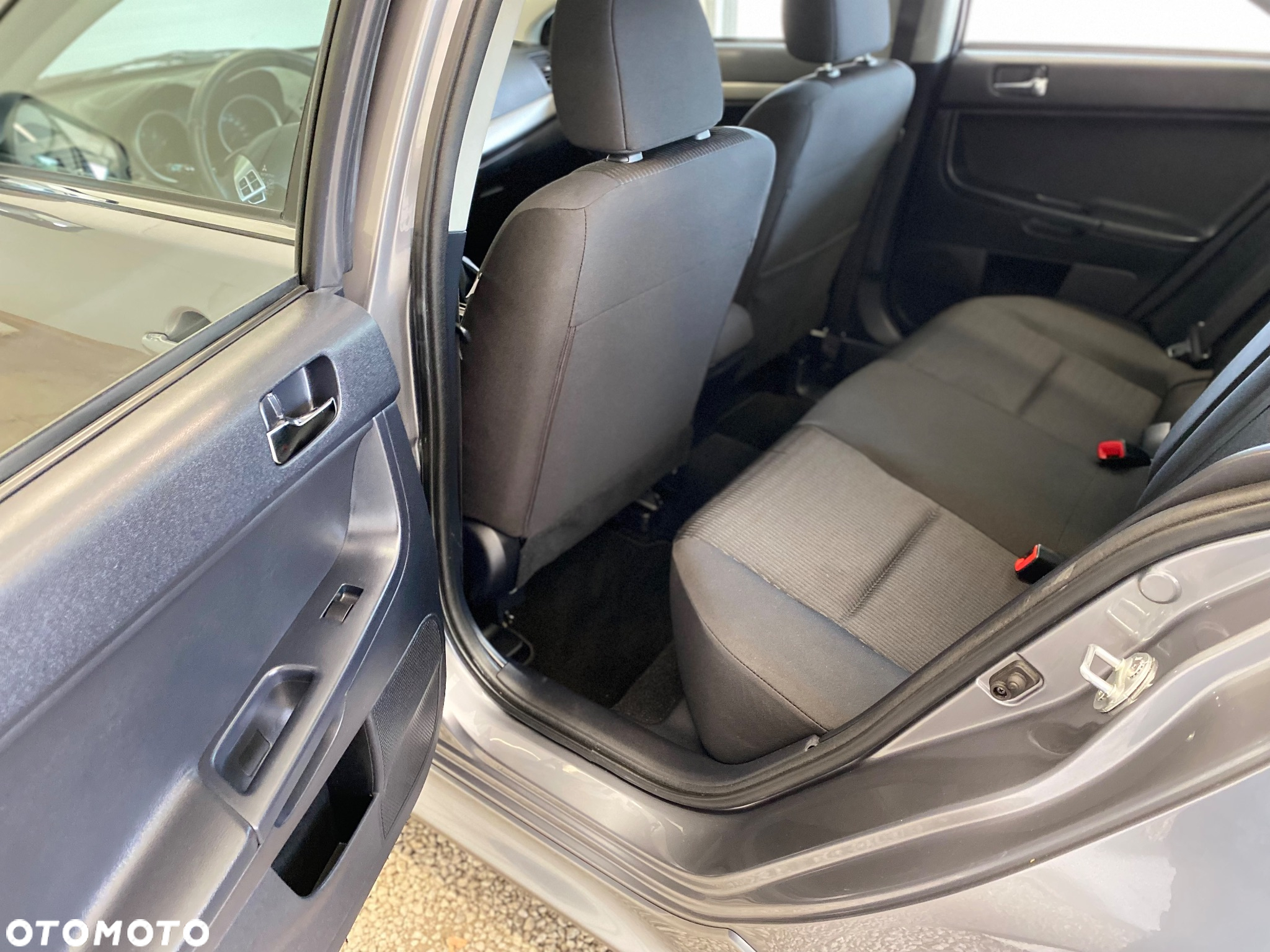 Mitsubishi Lancer 1.6 Invite - 14