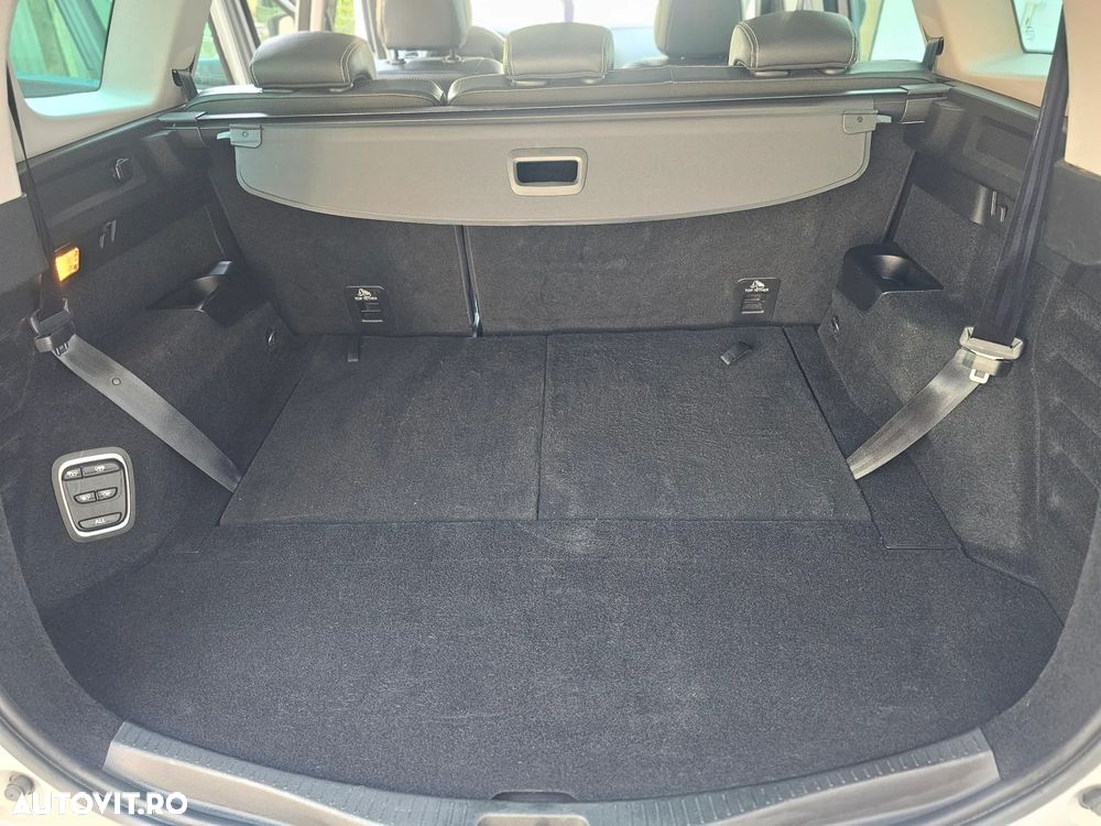 Renault Grand Scenic - 13