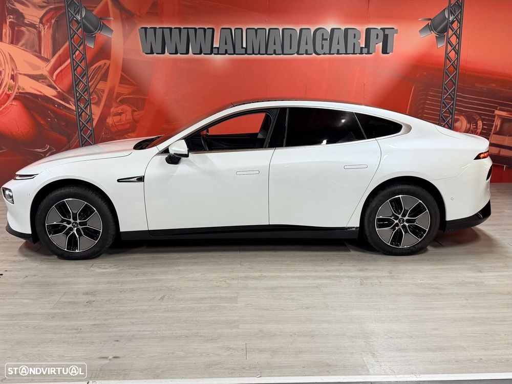 Xpeng P7i 86.2 kWh Long Range - 2