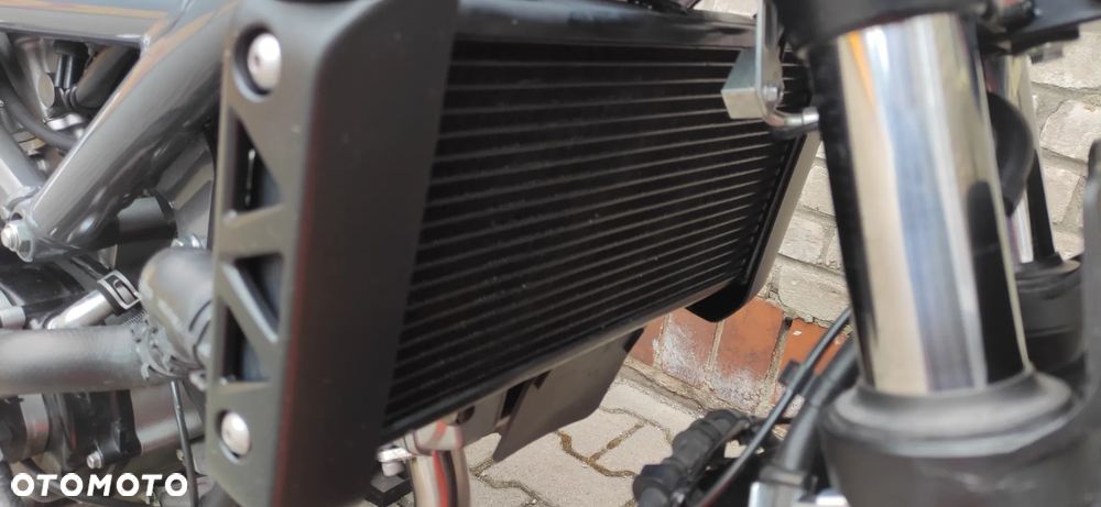 Suzuki SV - 4