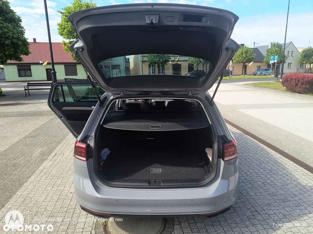 Volkswagen Passat 2.0 TDI EVO Elegance DSG - 23