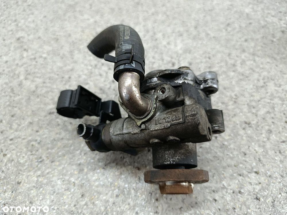 POMPA WSPOMAGANIA VW BORA 1J0422154B KYB 1.4 16V - 6