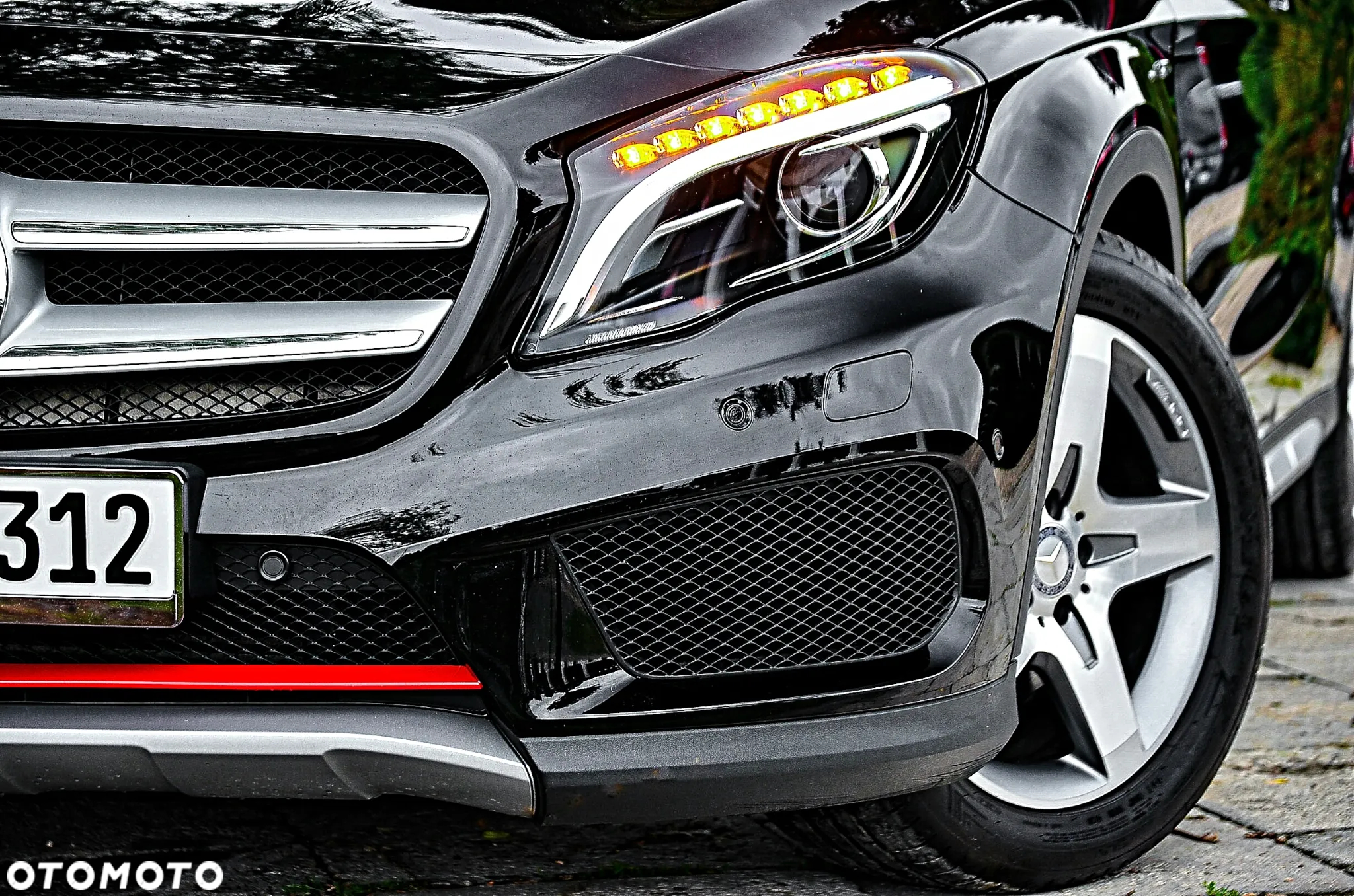 Mercedes-Benz GLA 180 7G-DCT AMG Line - 15