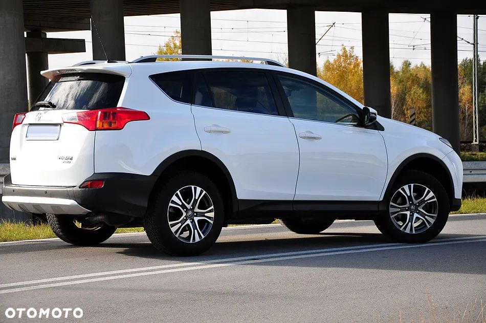 Toyota RAV4 2.0 4x4 Start&Stop CVT Executive - 6