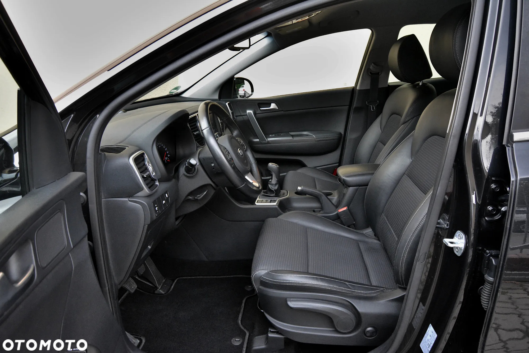 Kia Sportage 1.6 T-GDI 2WD SPIRIT - 24