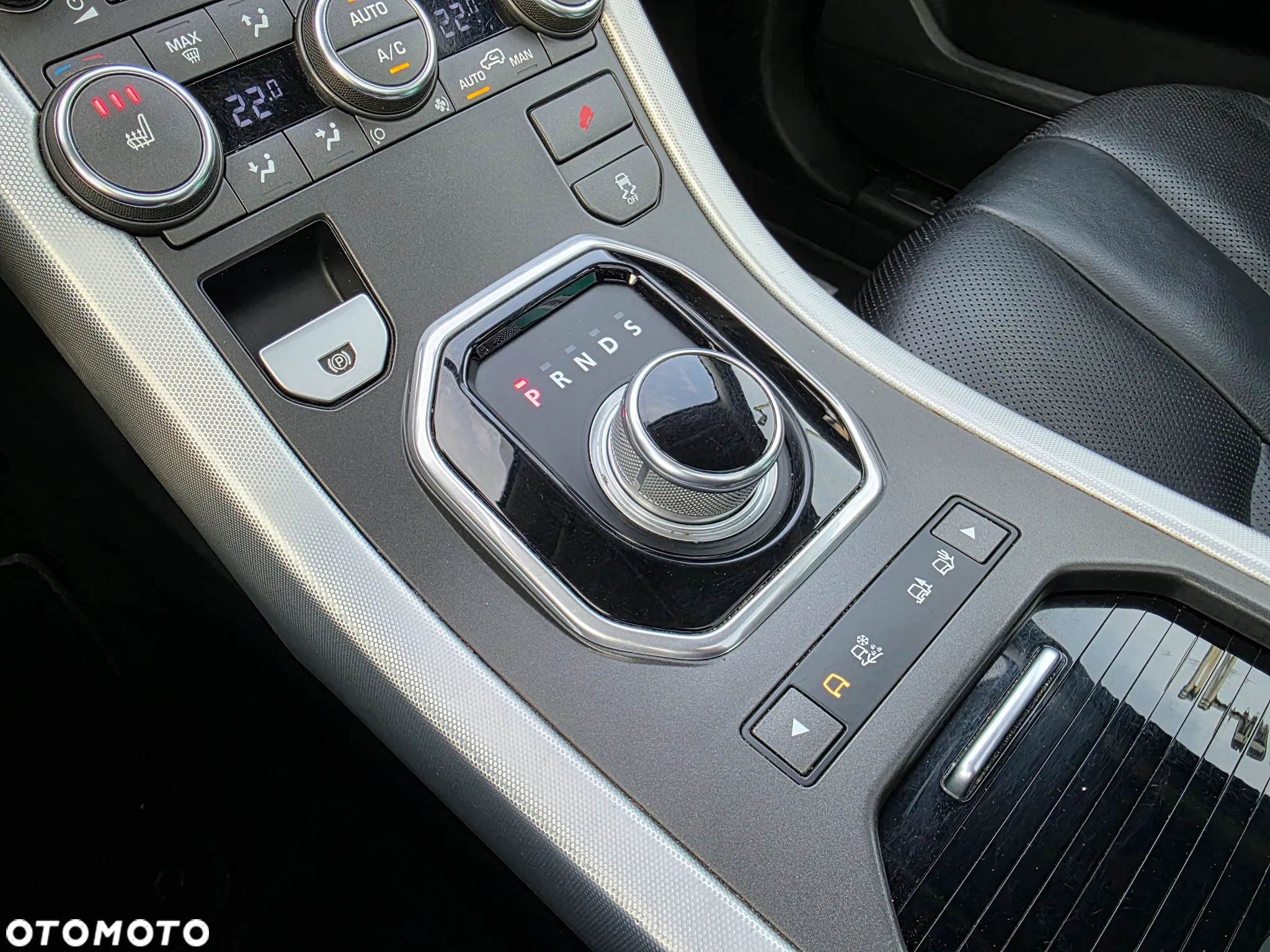 Land Rover Range Rover Evoque - 16