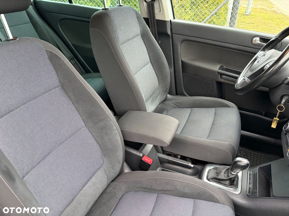 Volkswagen Golf Plus 1.6 TDI BlueMot Trendline DSG - 11